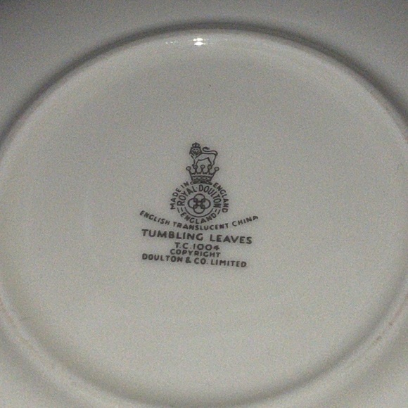 Royal Doulton Tumbling Leaves Demitasse Saucer Vintage China England Espresso - Picture 4 of 4